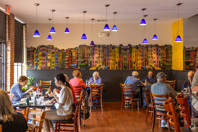 Munroe Hill residents can grab a bite to eat for lunch or dinner at Via Lago, a local favorite.