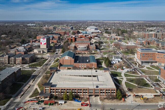 Professors and staff appreciate living in Kenmore as it neighbors Ball State University on the west.