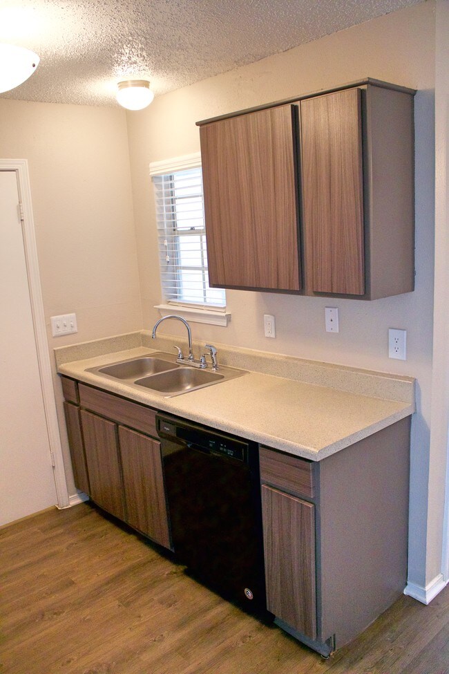 Cedar Glen, Dallas, TX 75236 - photo 5