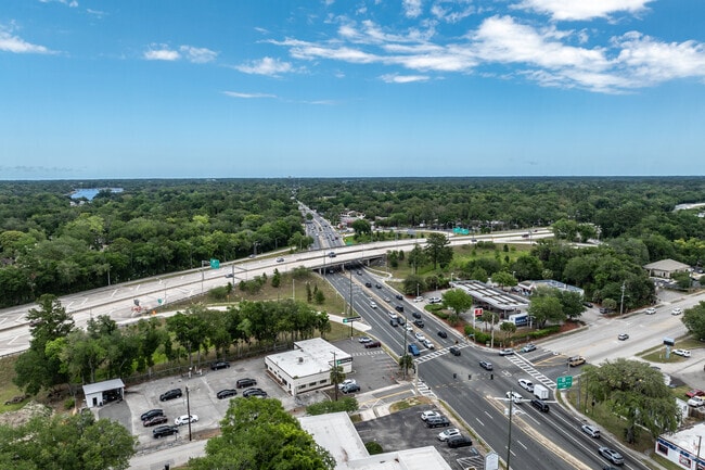 Empire Point residents use the Hart Expressway to get downtown quickly.