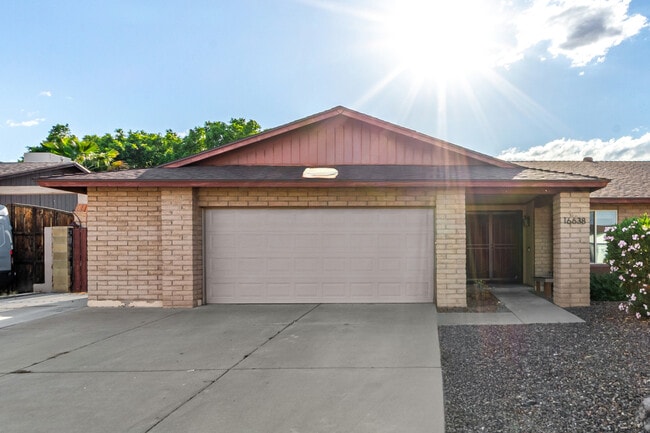 16638 N 46th Ln, Glendale, AZ 85306 - photo 2