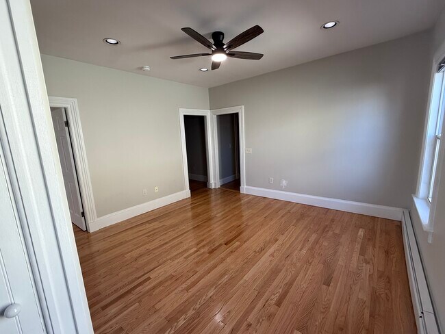 44 Highland St unit 2, Pawtucket, RI 02860 - photo 4