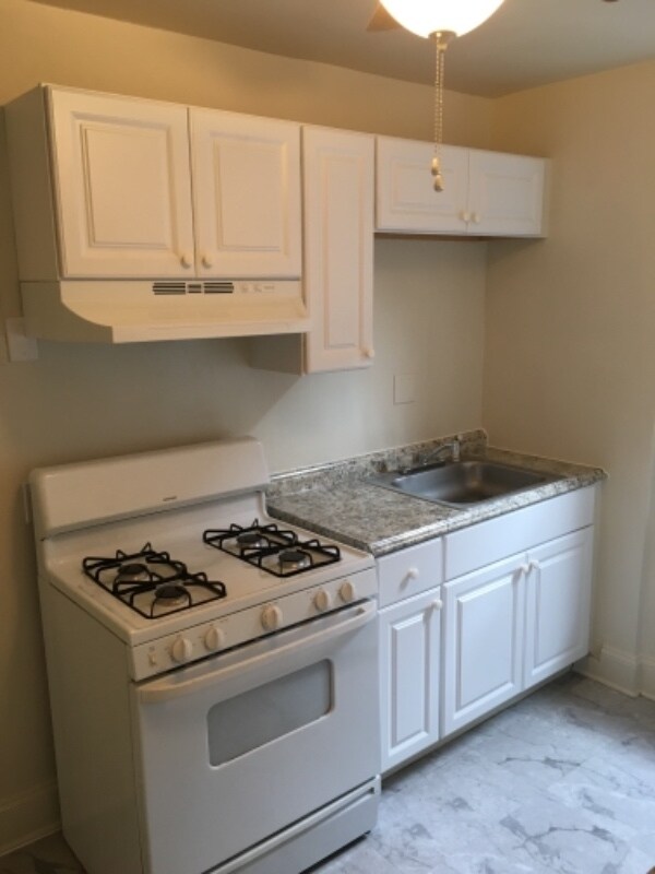 3320 Auchentoroly Terrace unit 6, Baltimore, MD 21217 - photo 1