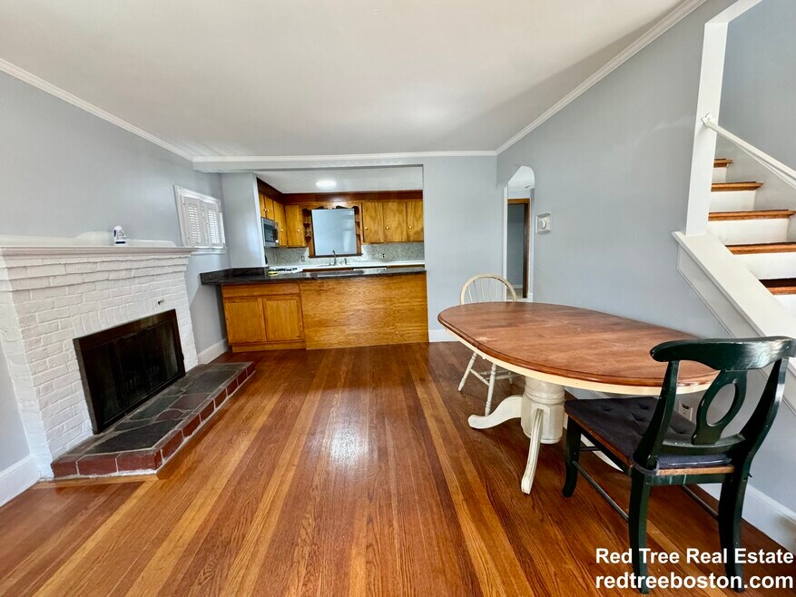 137 Virginia Rd, Waltham, MA 02453 - photo 1