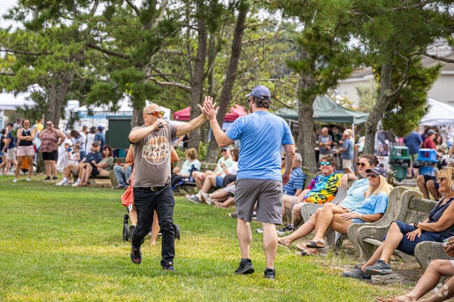 Founders Day offers a family-friendly environment with amusements and live music.