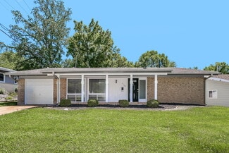 3160 Hargrove Ln, Florissant, MO 63033