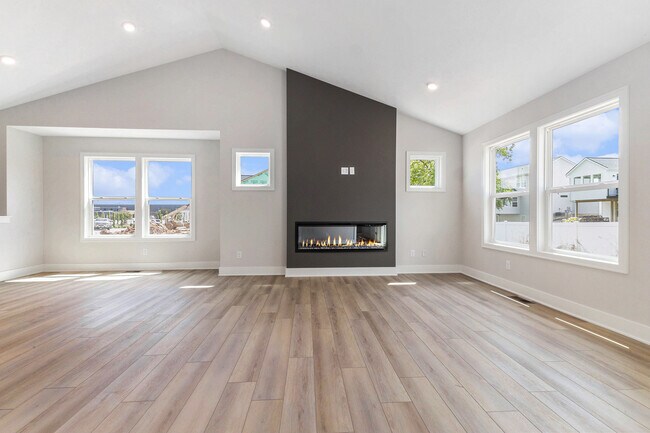 1666 Bayleaf Dr, Byron Center, MI 49315 - photo 7