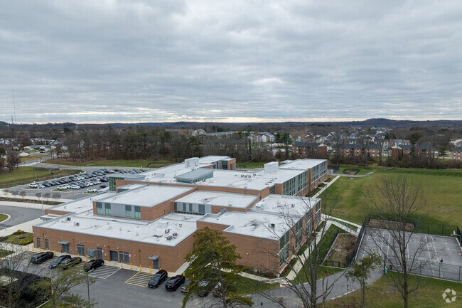 Chadwick Elementary is rated B by Niche and has 611 students in K-5th.