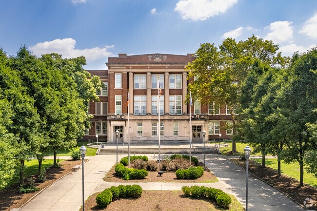 Many students from Karns Park attend South High School.