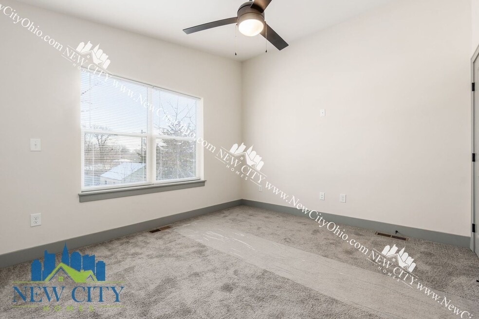 172 Whitethorne Ave, Columbus, OH 43223 - photo 1