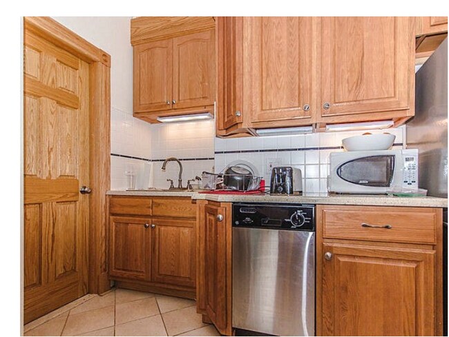 60 Phillips St unit 3, Boston, MA 02114 - photo 4