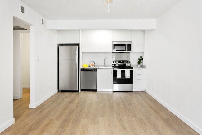 The Hamptons, Mesa, AZ 85204 - photo 2