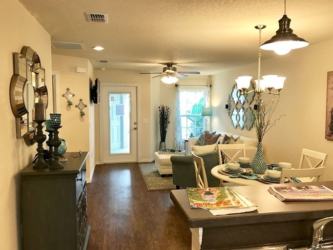 Garden Villas, Zephyrhills, FL 33542 - photo 2