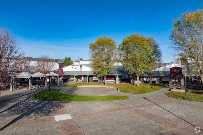 Your kids will enjoy learning in the inspiring atmosphere of Lawrence E. Jones Middle School.