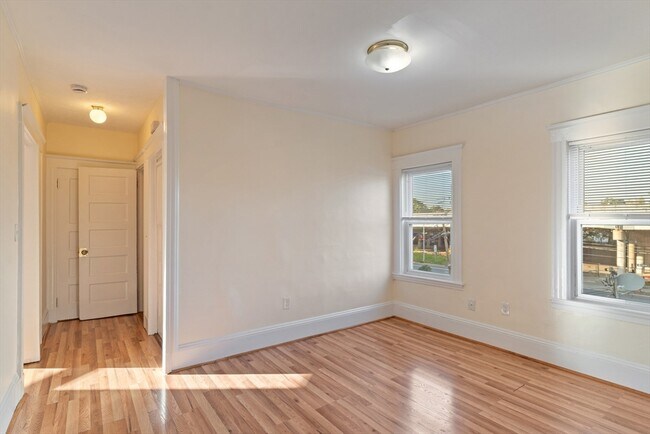 64 Grant St unit 3, Somerville, MA 02145 - photo 7