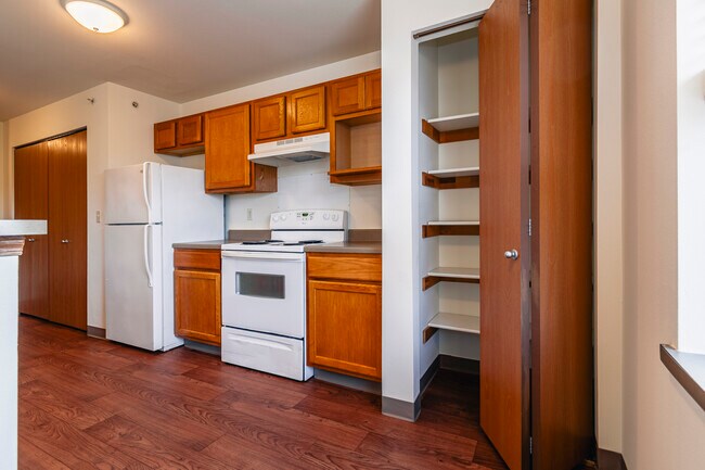 The Berkshire Senior Living, West Allis, WI 53214 - photo 6