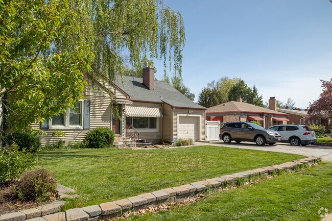 The typical Central Rim home was built in the mid-1900s.
