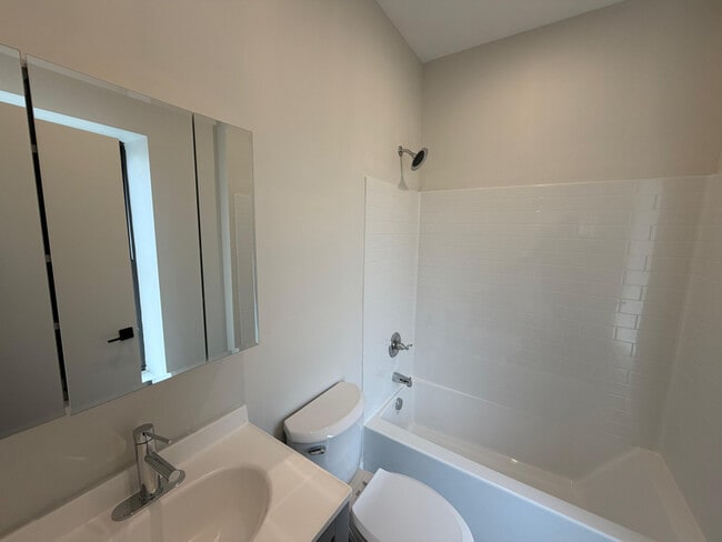 269 M L K Dr, Jersey City, NJ 07305 - photo 5