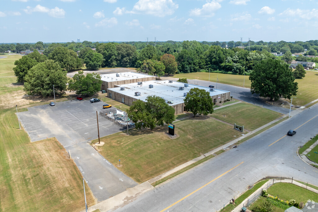 There is ample parking at Sheffield Career & Tech Center in Memphis.