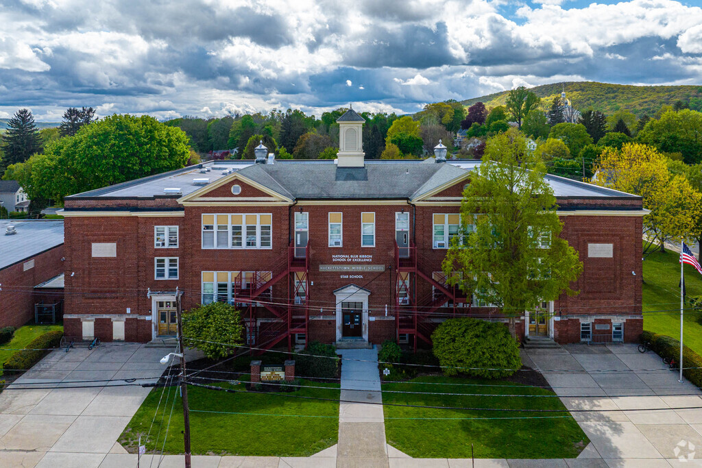 Hackettstown Middle School received the National Blue Ribbon School of Excellence.