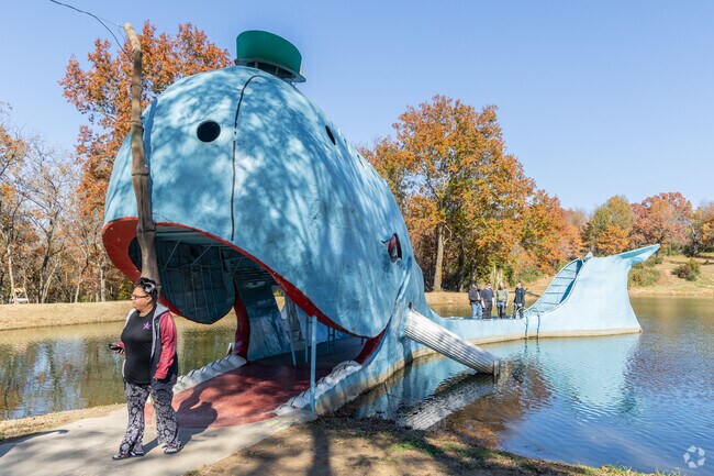 Stop by the Blue Whale in Catoosa for a day sightseeing in Stone Canyon.
