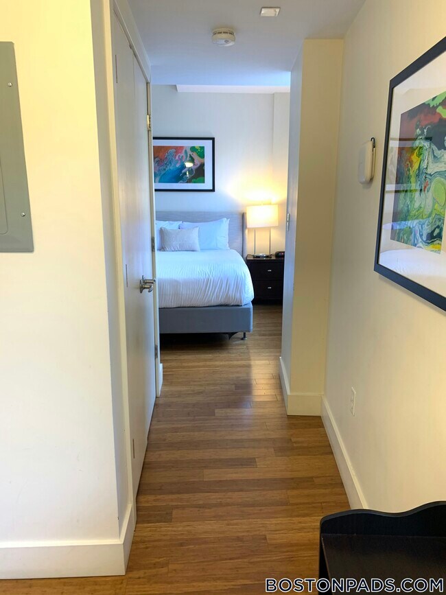 8 Winter Place unit 601, Boston, MA 02108 - photo 7