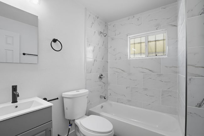 4710 St Elmo Dr unit 4714, Los Angeles, CA 90019 - photo 4