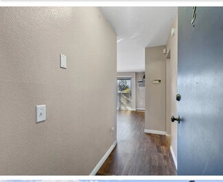 4506 Saugus Ave Unit 2, Sherman Oaks, CA 91403