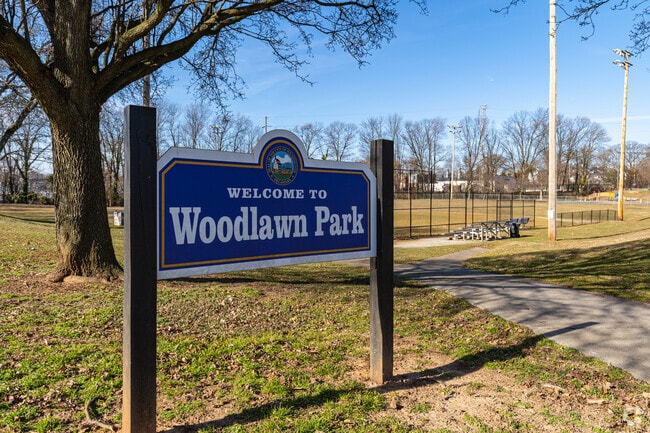 Woodlawn Park offers playgrounds, sports courts, and a spray park in Wilmington.