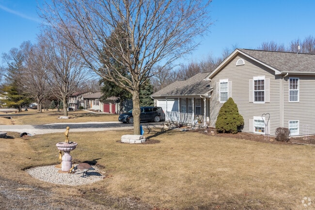 The Parker's Highlands neighborhood has a variety of split-level homes with expansive yards.