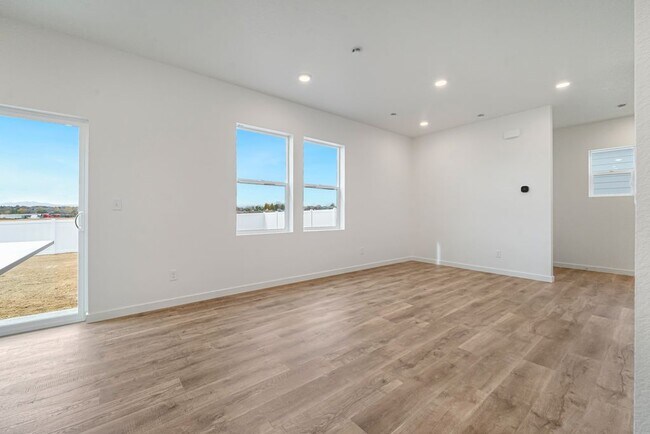 3809 Rhoadarmer Way, Evans, CO 80620 - photo 7