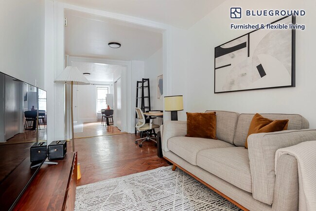 327 E 10th St unit FL2-ID2161, New York, NY 10009 - photo 2