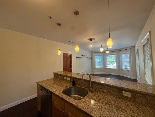 8 Giles Park unit 1, Somerville, MA 02143 - photo 4