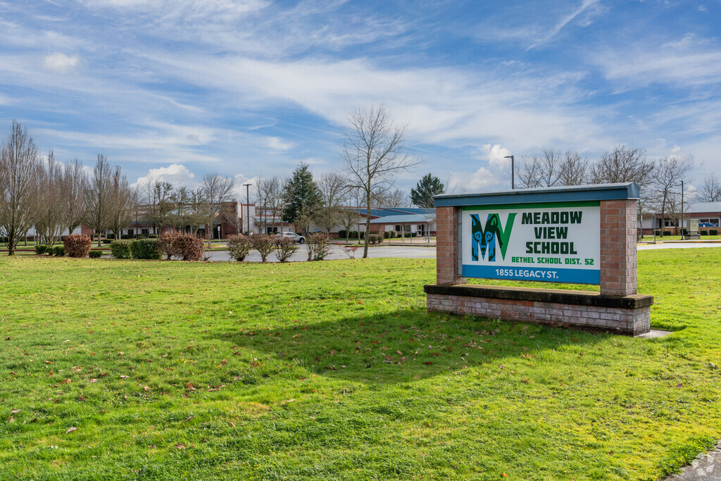 Meadow View School is a public school in Eugene serving grades K-8.