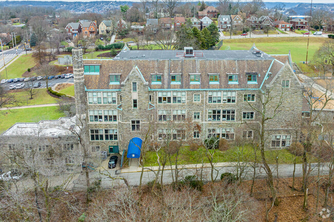 Engage with a commitment to exceptional education at Community Day School.