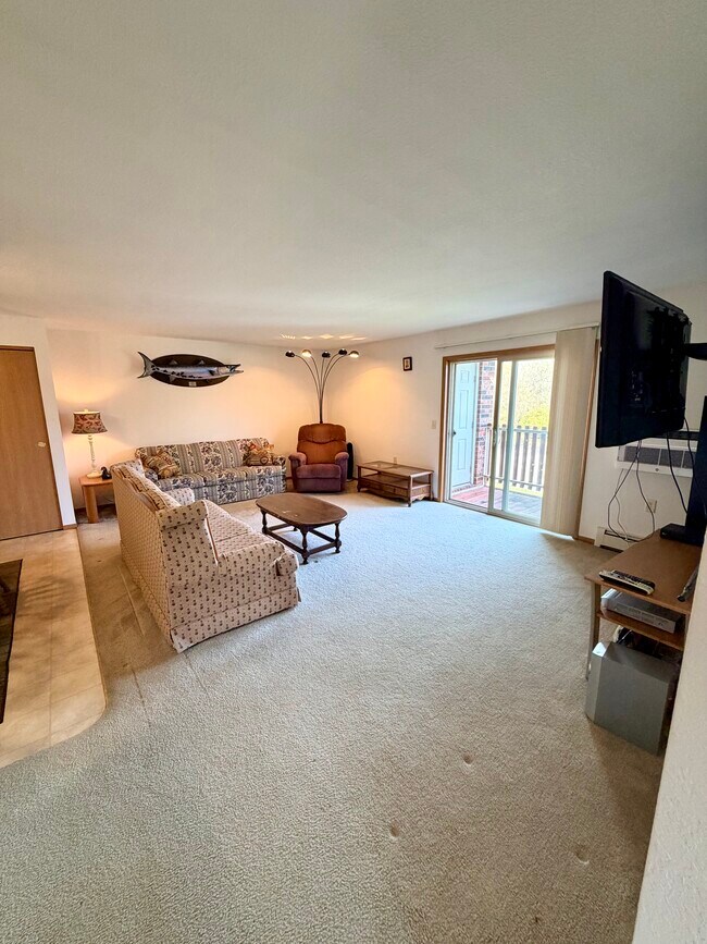 413 Rowley St unit 15, Fremont, WI 54940 - photo 7