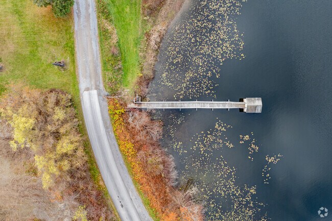 Farms and large plots of land are known to have ponds in Franklin Township.