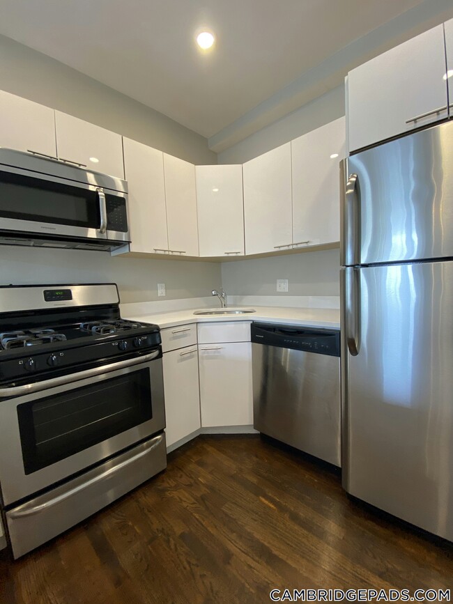 20 John F. Kennedy St Unit 4, Cambridge, MA 02138