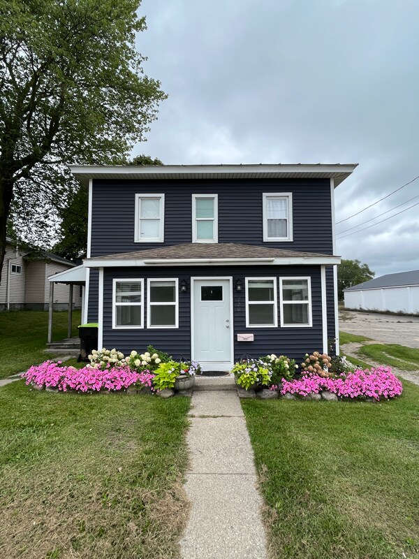 720 N Lafayette St Unit 1, Greenville, MI 48838