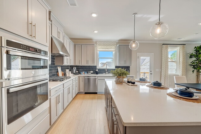 3935 Alderstone Dr, Flowery Branch, GA 30542 - photo 5