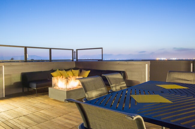 Rooftop Lounge