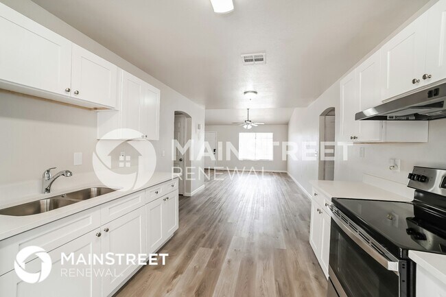 7312 W Sells Dr, Phoenix, AZ 85033 - photo 6