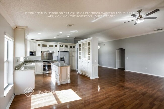 2431 NW 186th Ave, Pembroke Pines, FL 33029 - photo 4