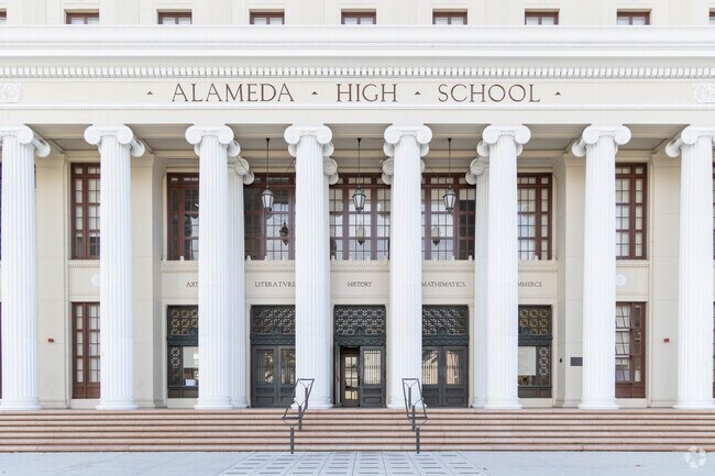 Alameda High School has about 1800 students enrolled.