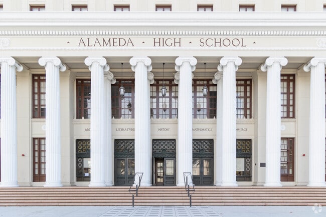Alameda High School has about 1800 students enrolled.