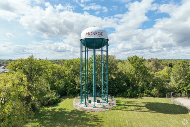 Northwest Monroe is a suburban community in Monroe.