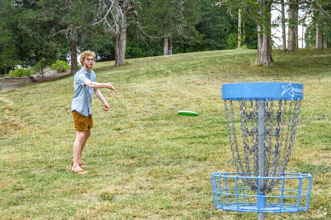 Peaks View Park is the second largest park in Lynchburg.