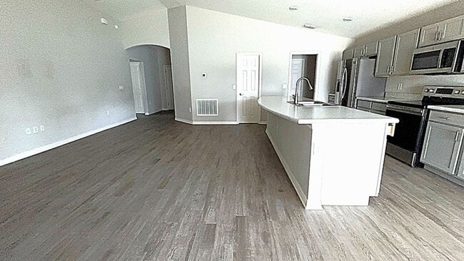 188 Foxtail Loop, Davenport, FL 33837 - photo 3