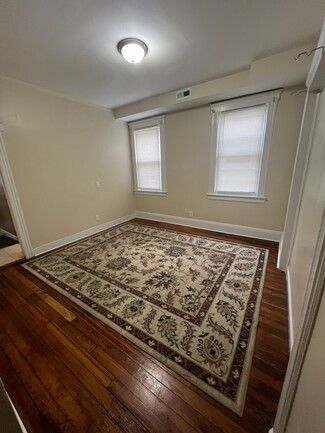 956 William St, Elizabeth, NJ 07201