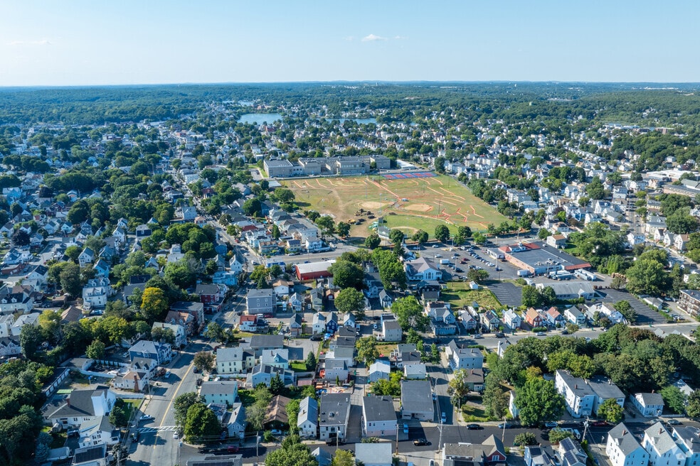 NH_LynnEnglish_529288_P2_v2_LM_100424